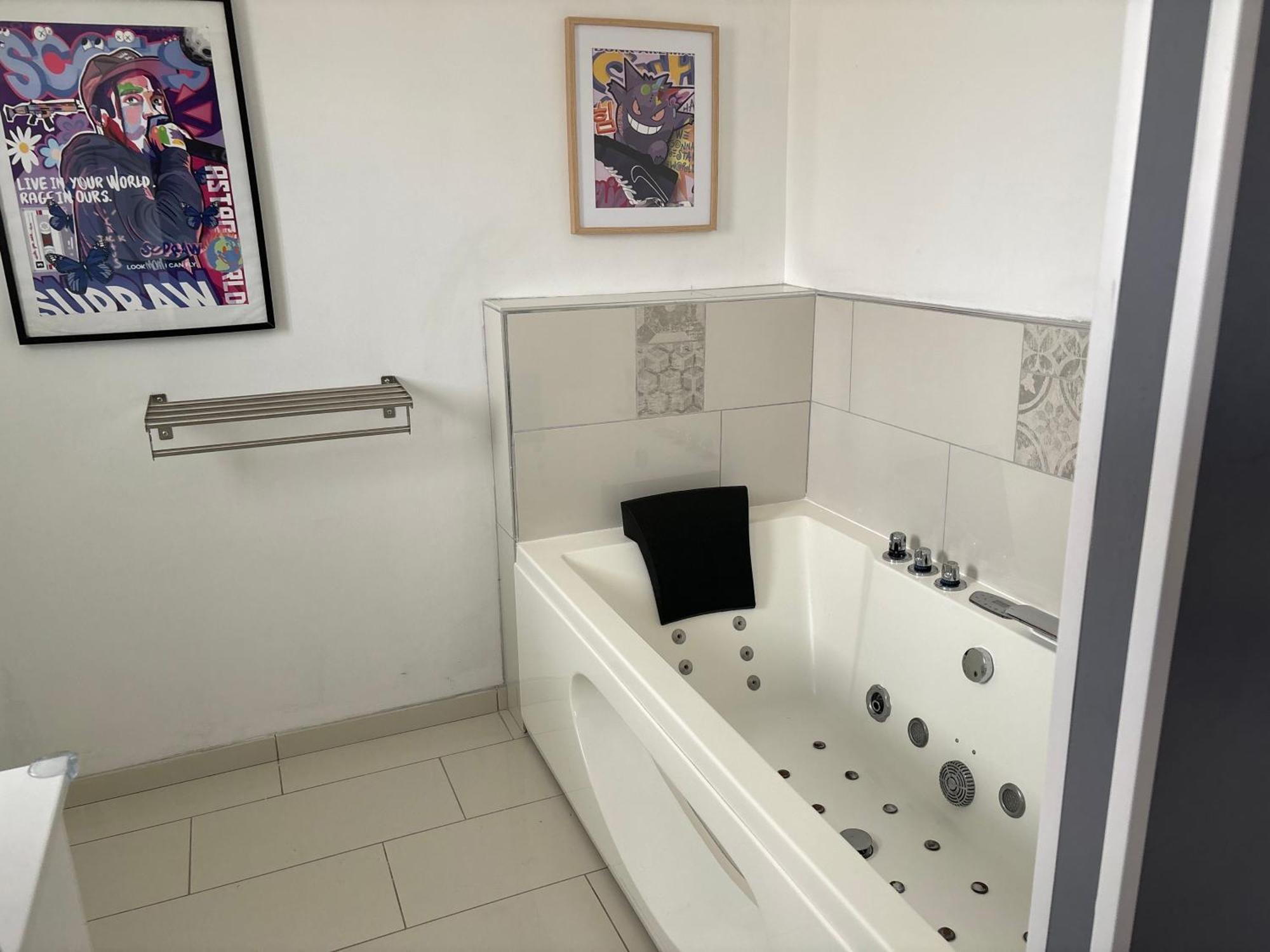 Maison Moderne Au Calme Avec Billard, Jacuzzi, Bain A Remous, Piscine, Babyfoot Labastide-du-Temple Extérieur photo